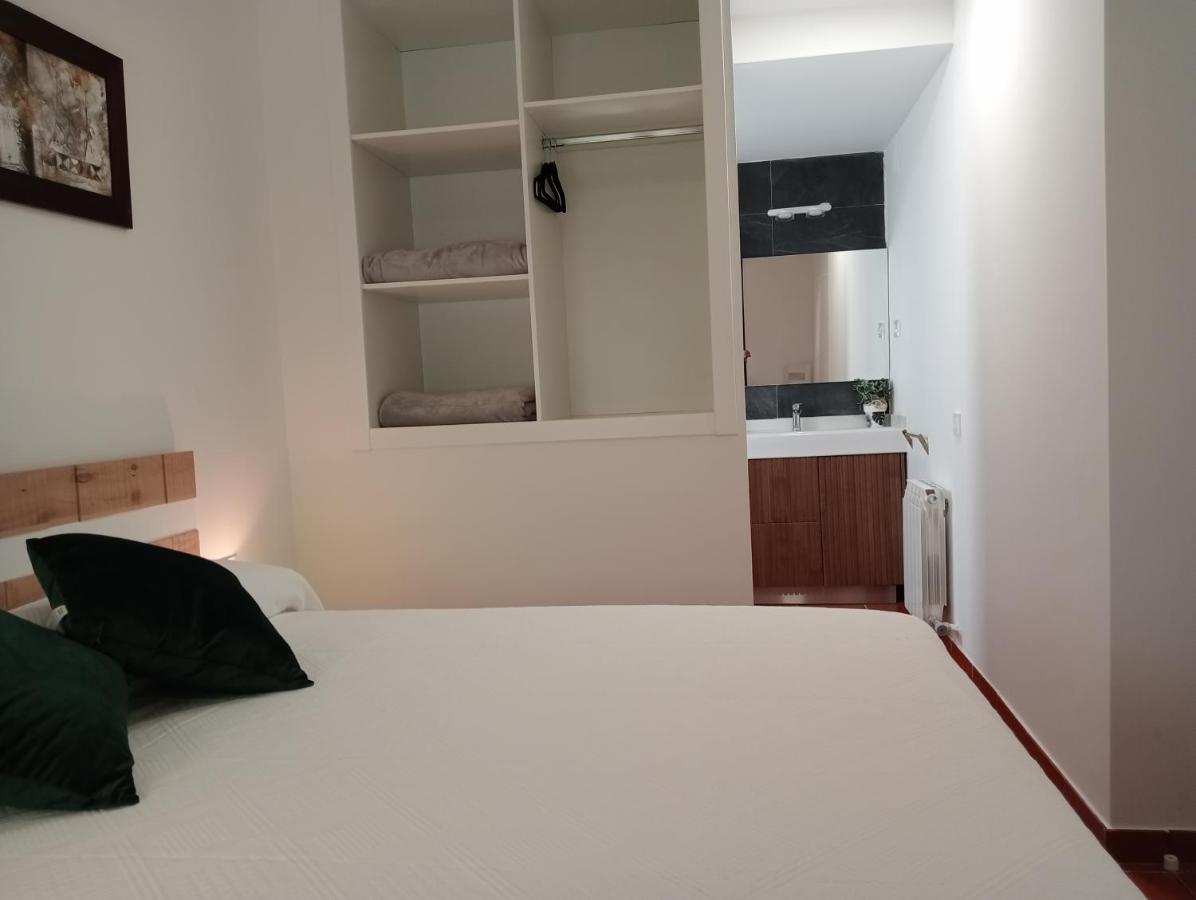 Apartamentos La Piedra En Pleno Centro Historico Con Dos Dormitorios Y Dos Banos Najera Ngoại thất bức ảnh