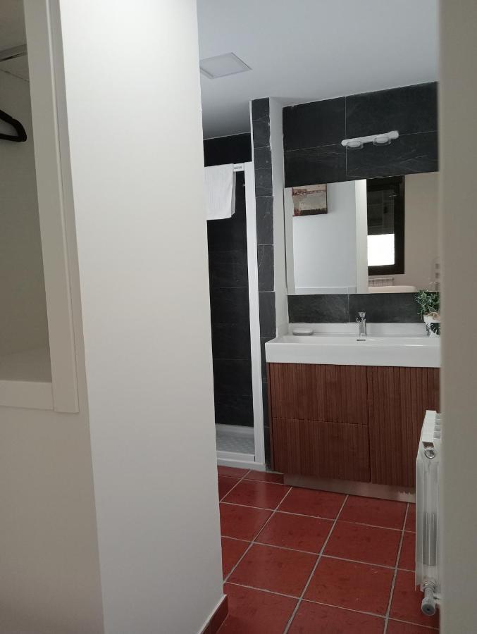 Apartamentos La Piedra En Pleno Centro Historico Con Dos Dormitorios Y Dos Banos Najera Ngoại thất bức ảnh
