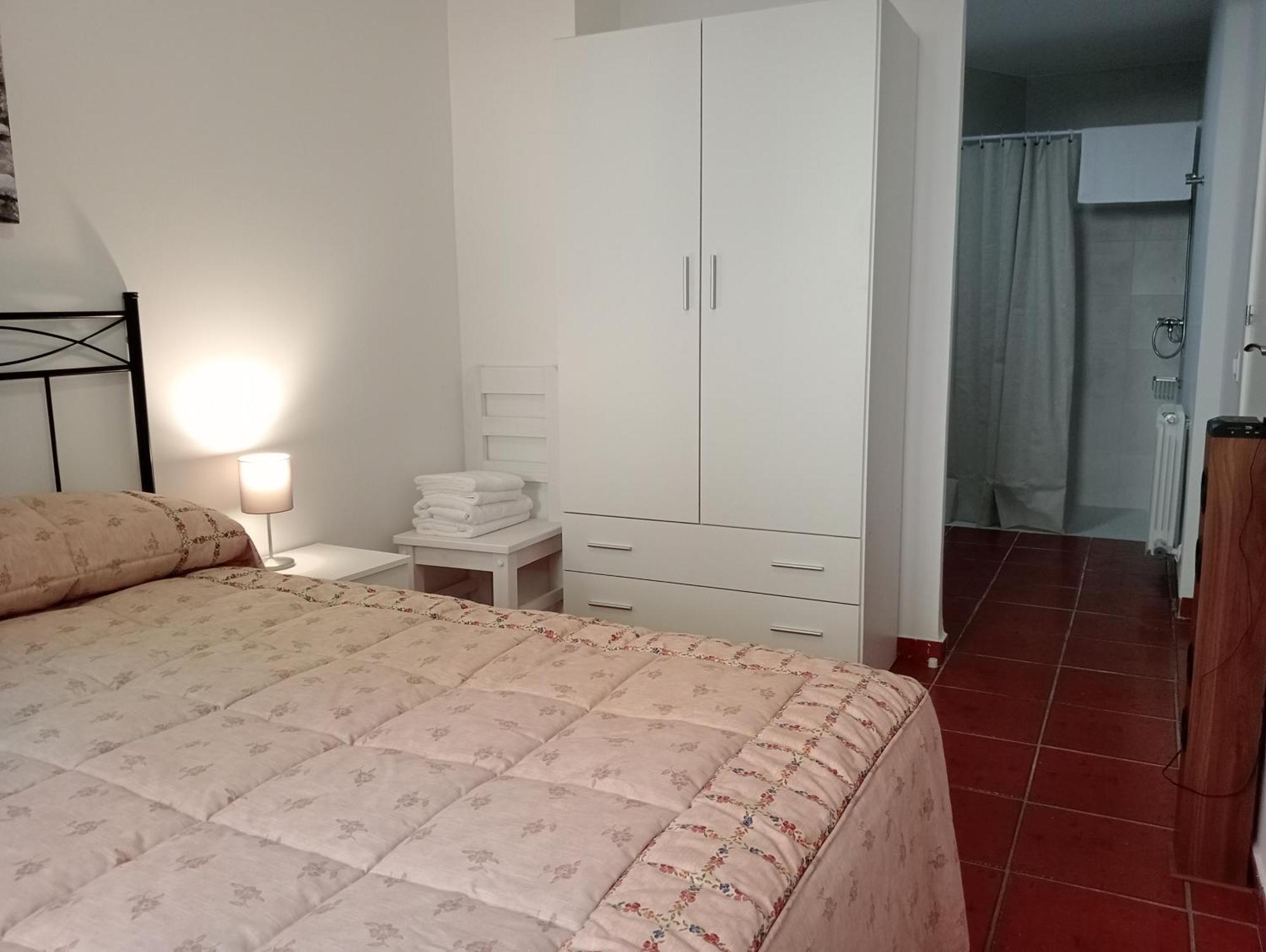 Apartamentos La Piedra En Pleno Centro Historico Con Dos Dormitorios Y Dos Banos Najera Ngoại thất bức ảnh